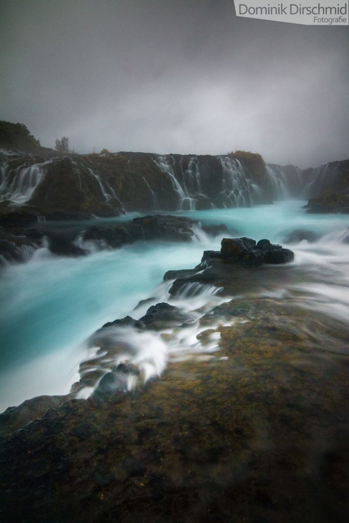 Projekte Island Reise Stein Gletscher Wasser Landschaft Meer Küste Brandung Dominik Dirschmid Fotografie Felsen Fotograf Iceland Sturm Myframedart my framed Art myframed Fluss Wasserfall Nebel Blau