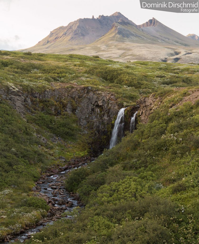 Projekte Island Reise Stein Gletscher Wasser Landschaft Meer Küste Brandung Dominik Dirschmid Fotografie Felsen Fotograf Iceland Sturm Myframedart my framed Art myframed Fluss Wasserfall Stein