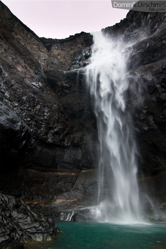 Projekte Island Reise Stein Gletscher Wasser Landschaft Meer Küste Brandung Dominik Dirschmid Fotografie Felsen Fotograf Iceland Sturm Myframedart my framed Art myframed Fluss Wasserfall Stein