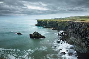 Projekte Island Reise Landschaft Meer Küste Brandung Dominik Dirschmid Fotografie Felsen Fotograf Iceland Sturm Myframedart my framed Art myframed