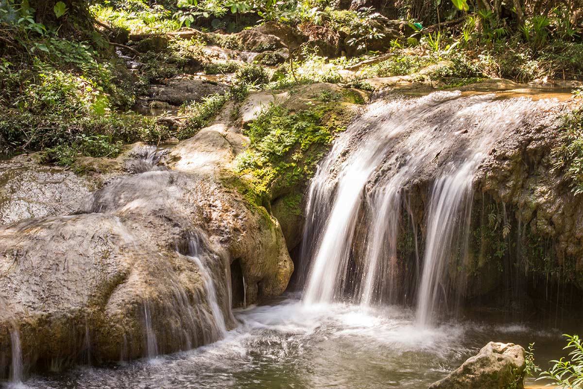 Projekte MyframedArt Myframed My framed Art Dominik Dirschmid Fotografie Fotograf Kuba Cuba Foto Fluss Natur Langzeitbelichtung Fluss Wasser Wald